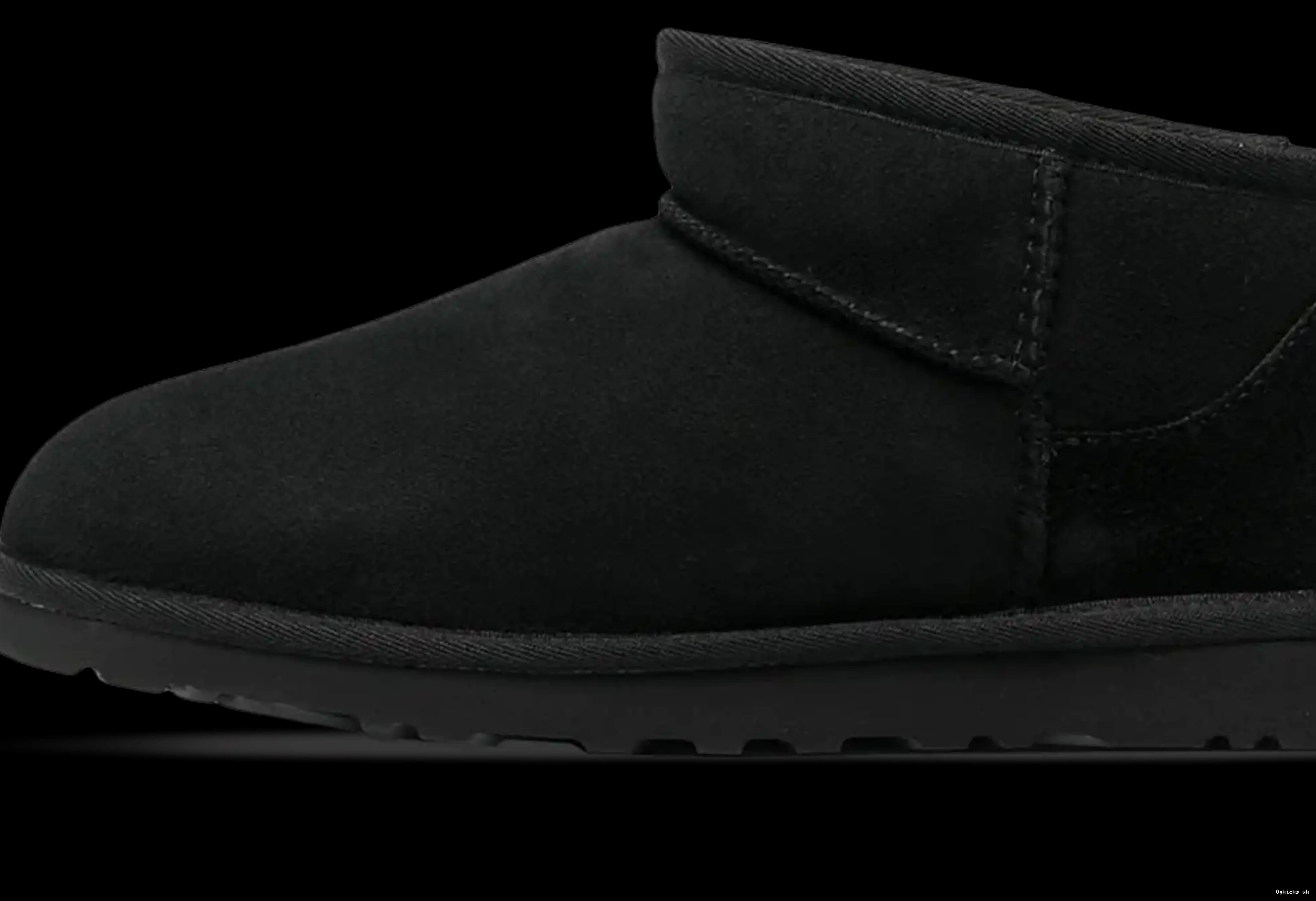 Classic Ultra Mini W Black UGG 0617